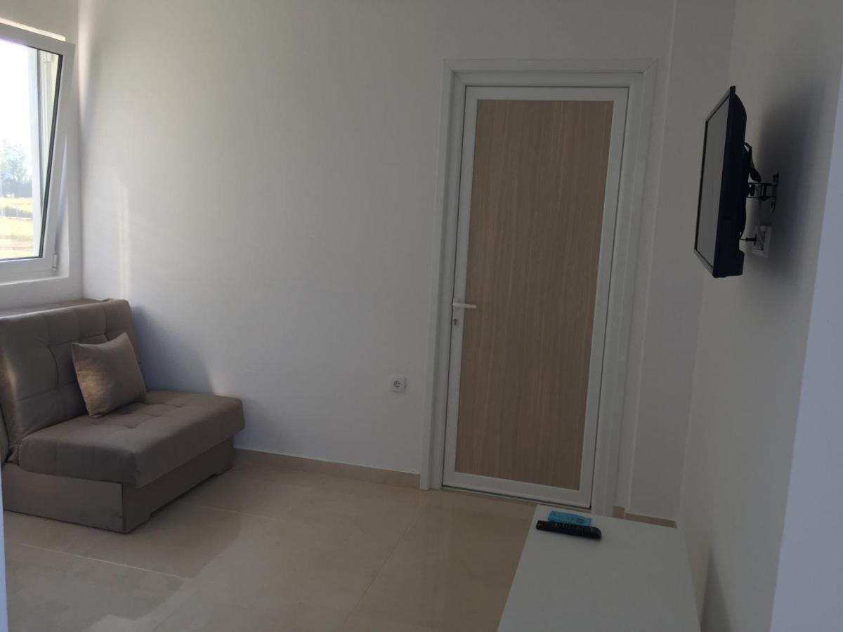 Mar Nero Apartments Bregvija Bagian luar foto