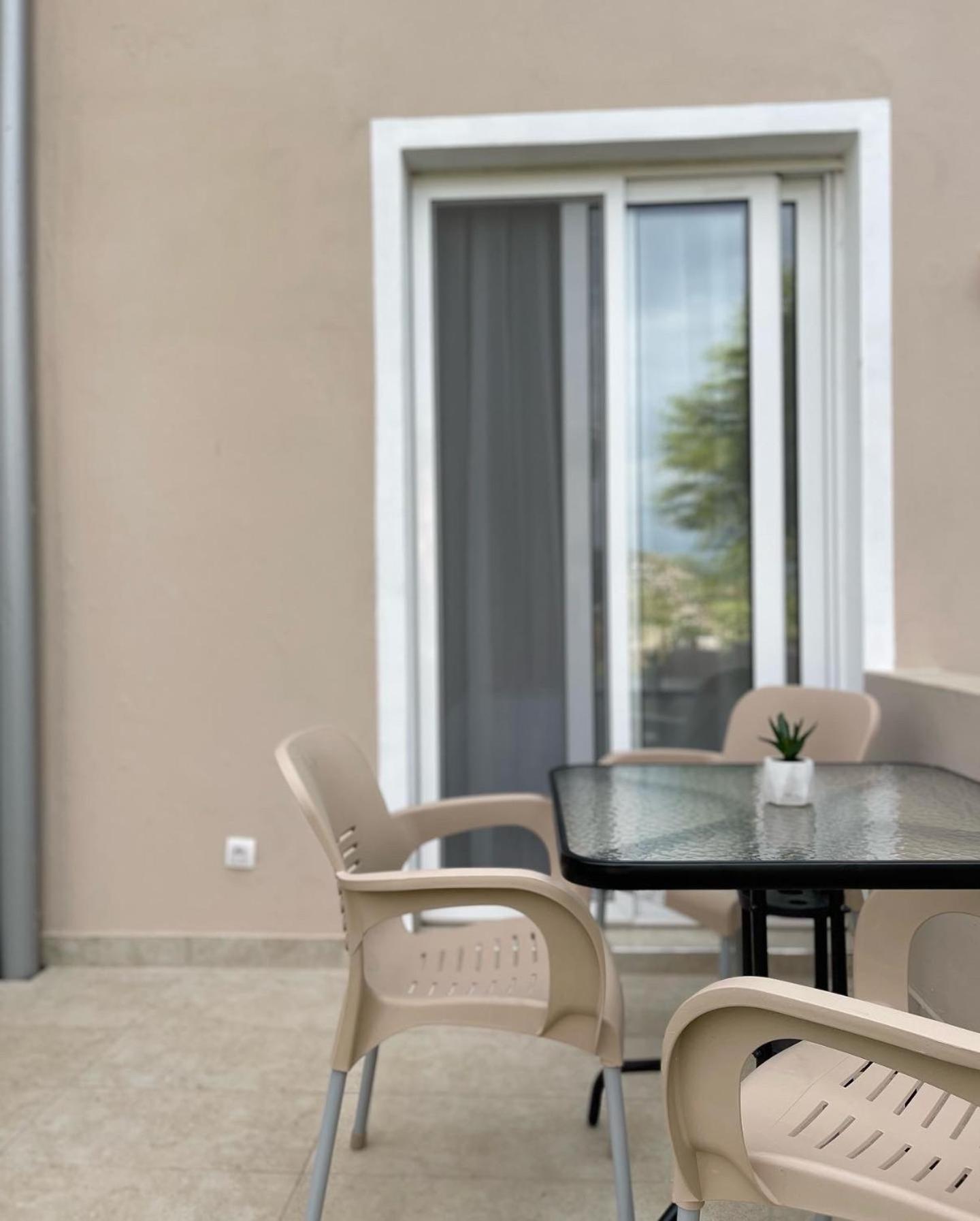 Mar Nero Apartments Bregvija Bagian luar foto