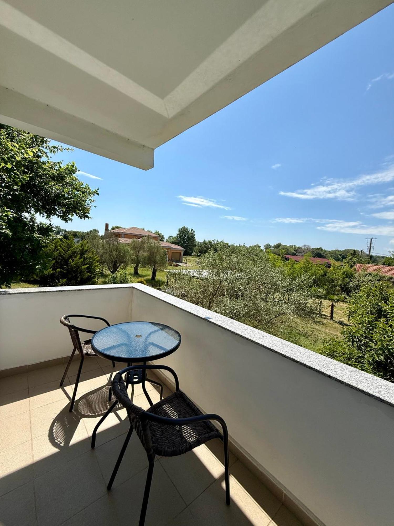 Mar Nero Apartments Bregvija Bagian luar foto